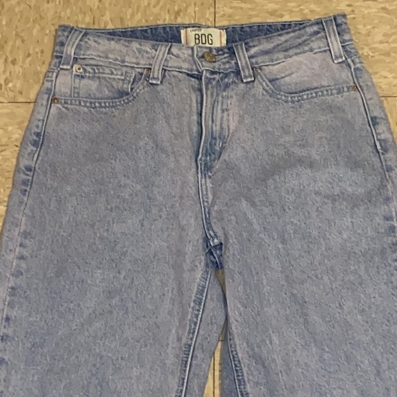 Urban Outfitters BDG High Waisted Pegged Cowboy Jeans in Light Blue Wash size 26 - Picture 2 of 16